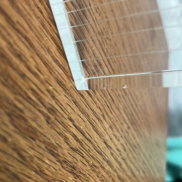 Stunning Bulova crystal clock that shows the gears moving as it works. - Picture 6 of 6